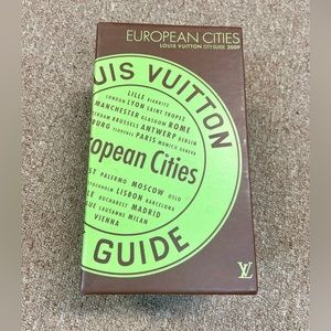 ***Rare & Like New*** Louis Vuitton European Cities City Guide 2009 Ed. Box Set